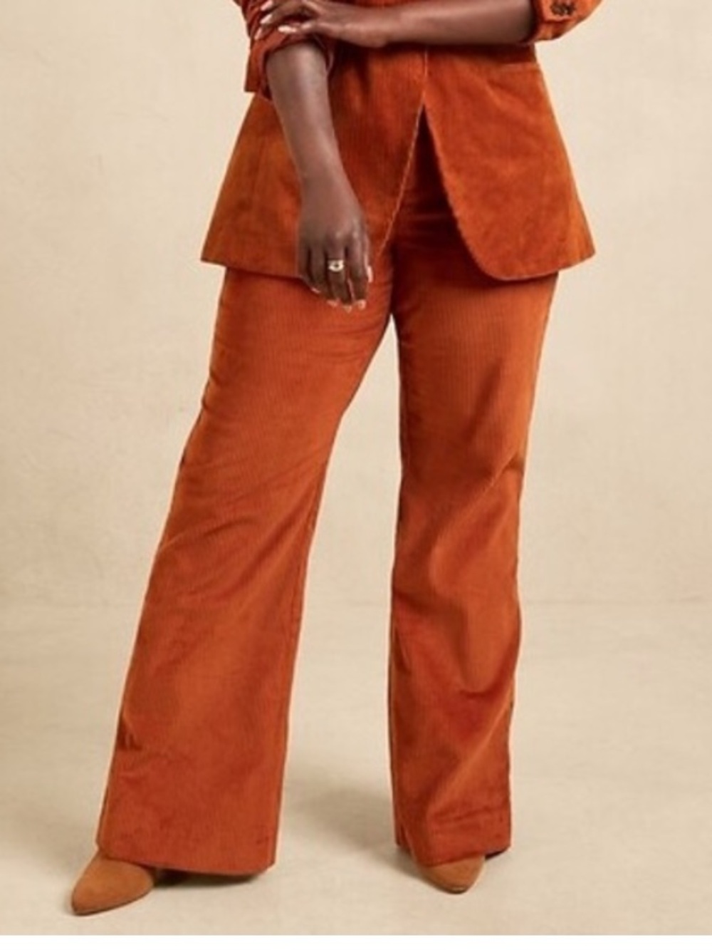 Banana Republic Clio Corduroy Bootcut Fit Pant in Tandoori Red Size 4